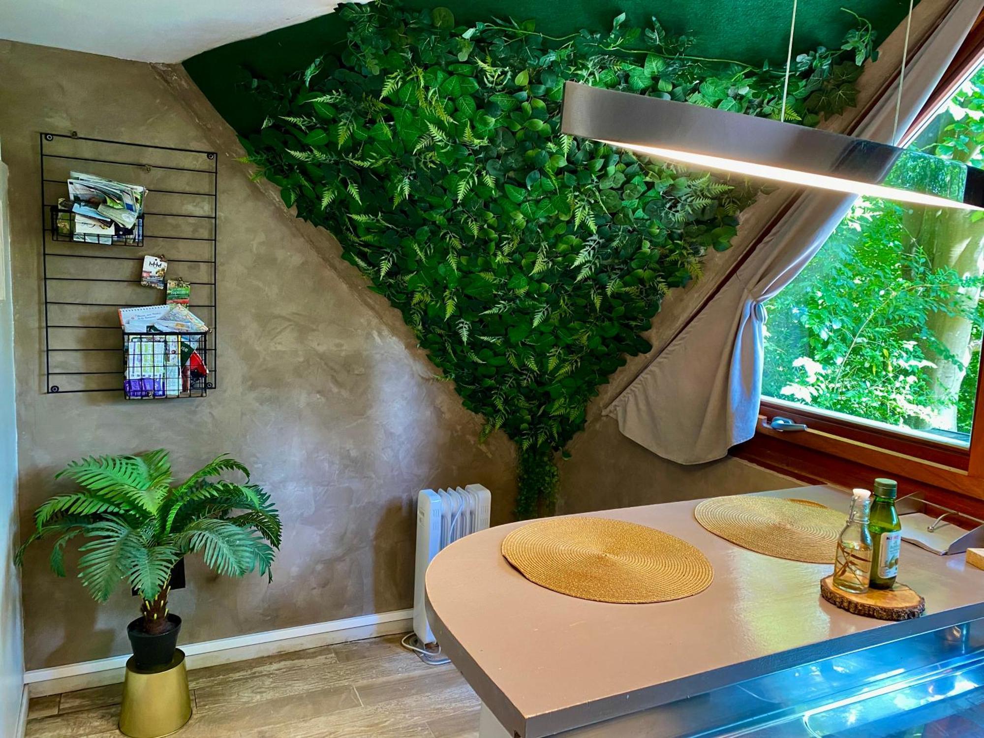 Chalet Tropical Avec Bain A Bulles - In The Woods Gesves Exteriör bild